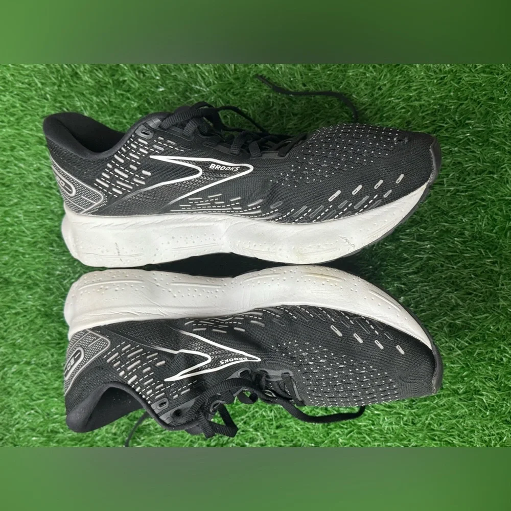 Brooks men’s running Shoes size 11